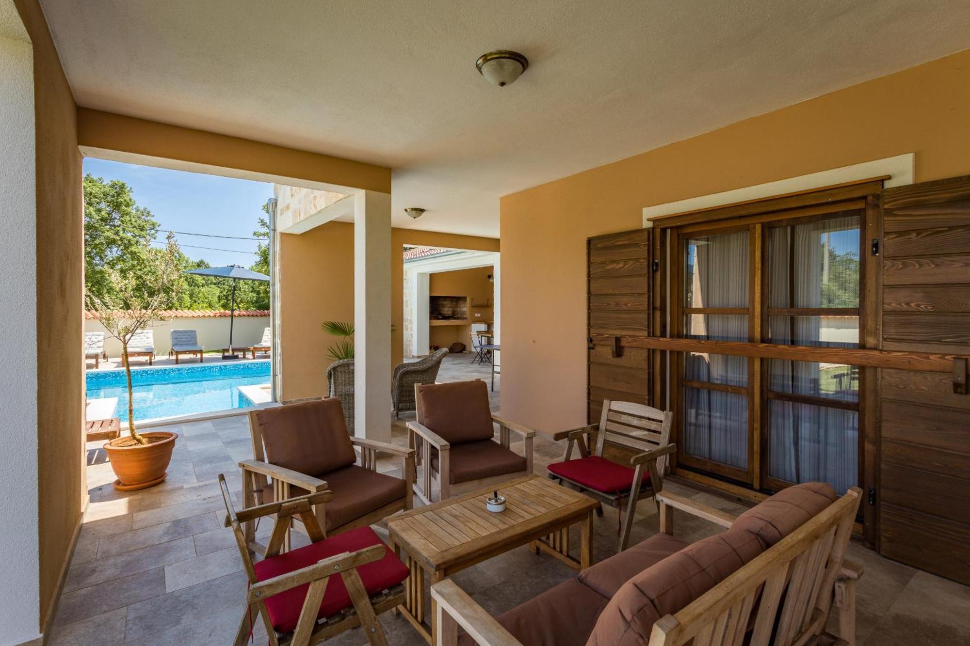 Villa Cirka In Central Istria For 14 Persons With Pool Heating & Pool Table Svetvinčenat Exterior foto