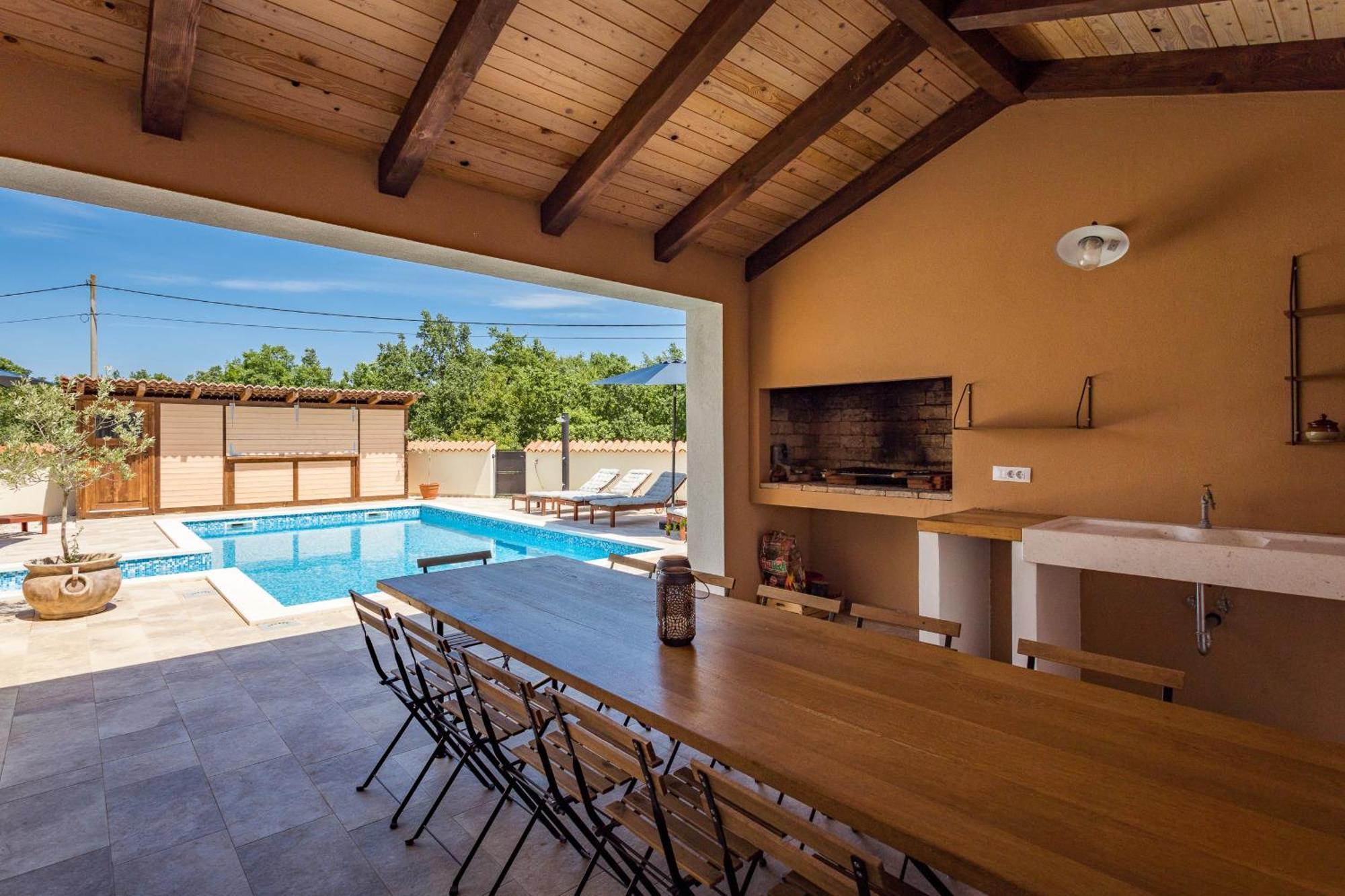 Villa Cirka In Central Istria For 14 Persons With Pool Heating & Pool Table Svetvinčenat Exterior foto
