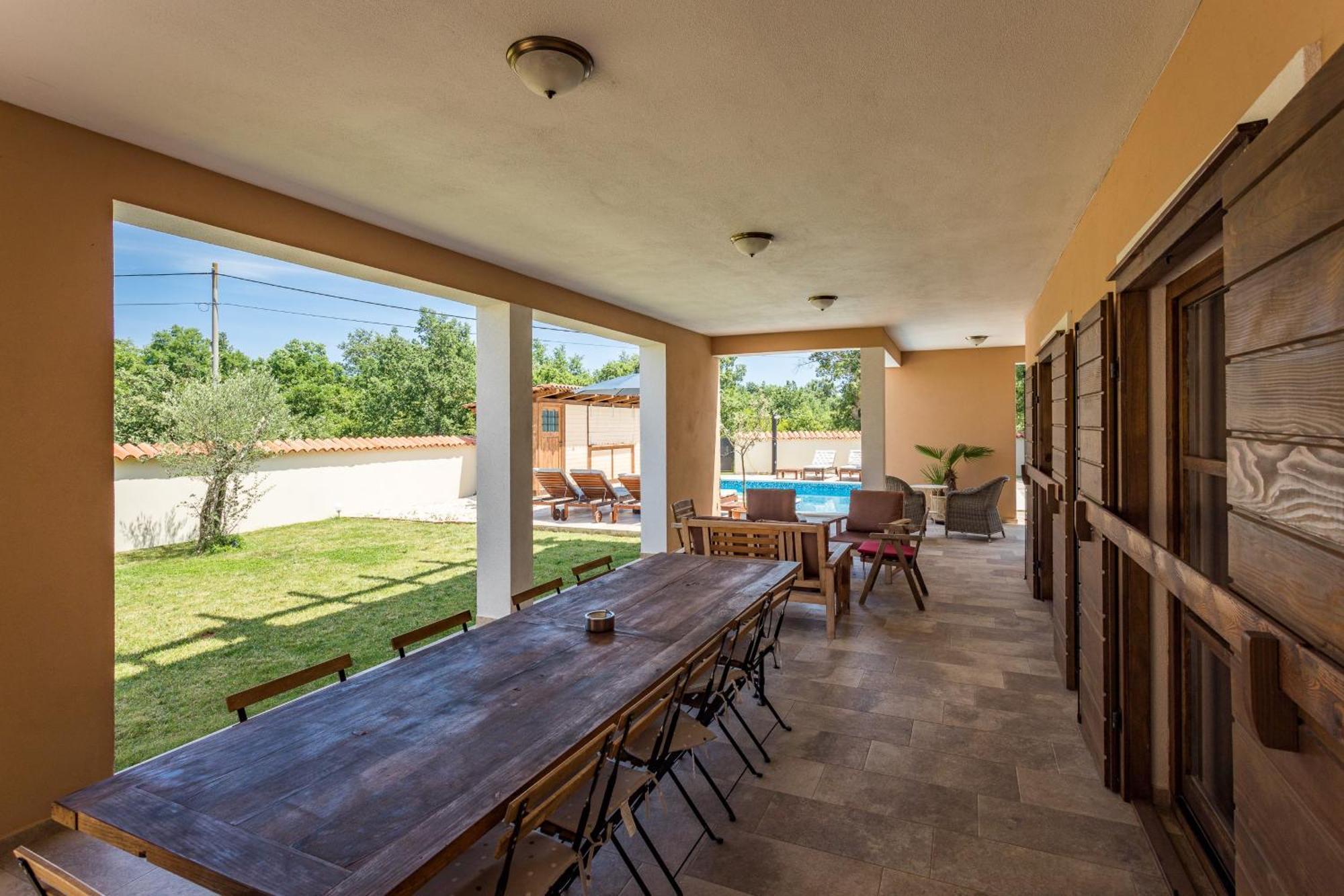Villa Cirka In Central Istria For 14 Persons With Pool Heating & Pool Table Svetvinčenat Exterior foto