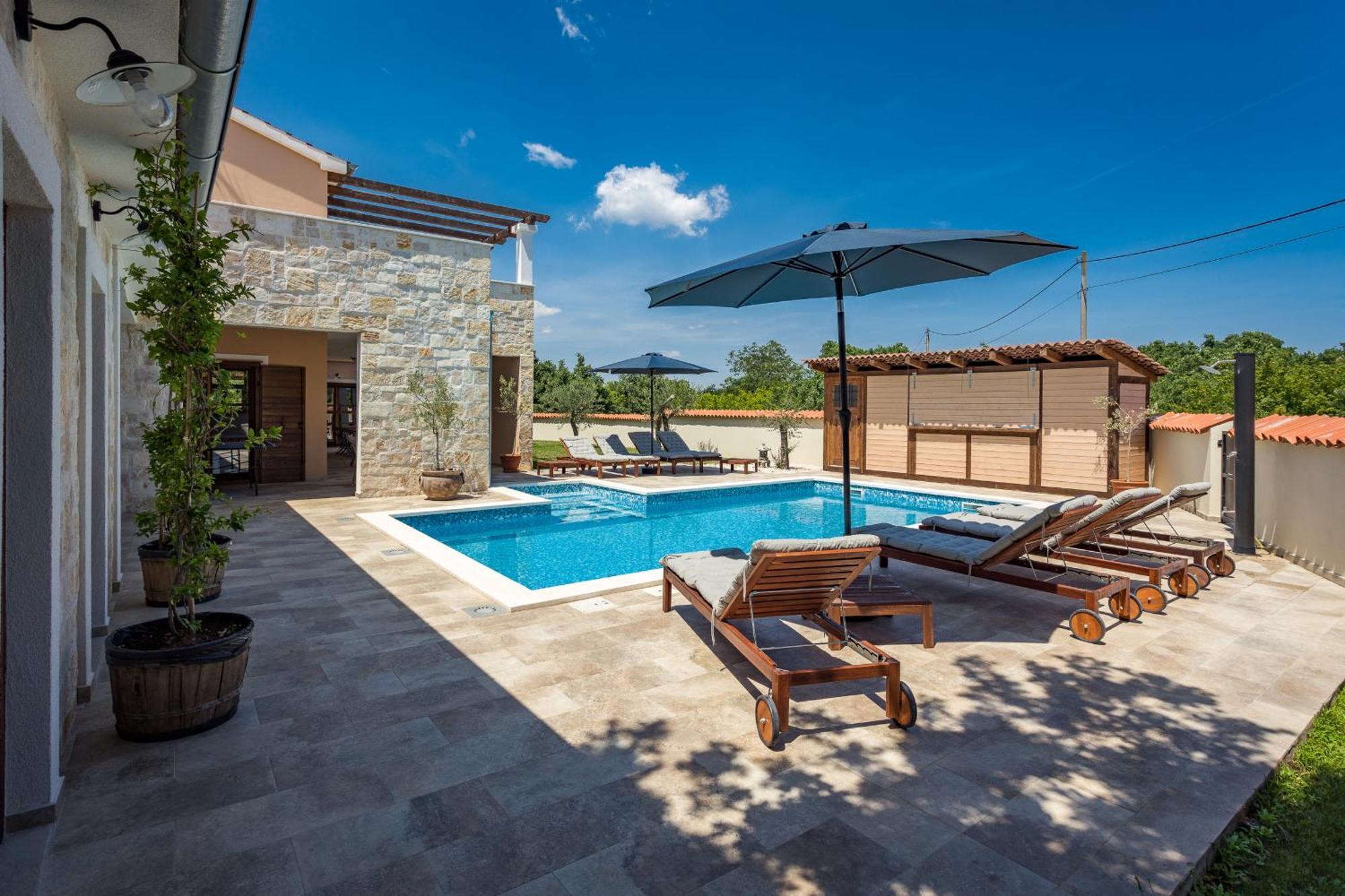 Villa Cirka In Central Istria For 14 Persons With Pool Heating & Pool Table Svetvinčenat Exterior foto