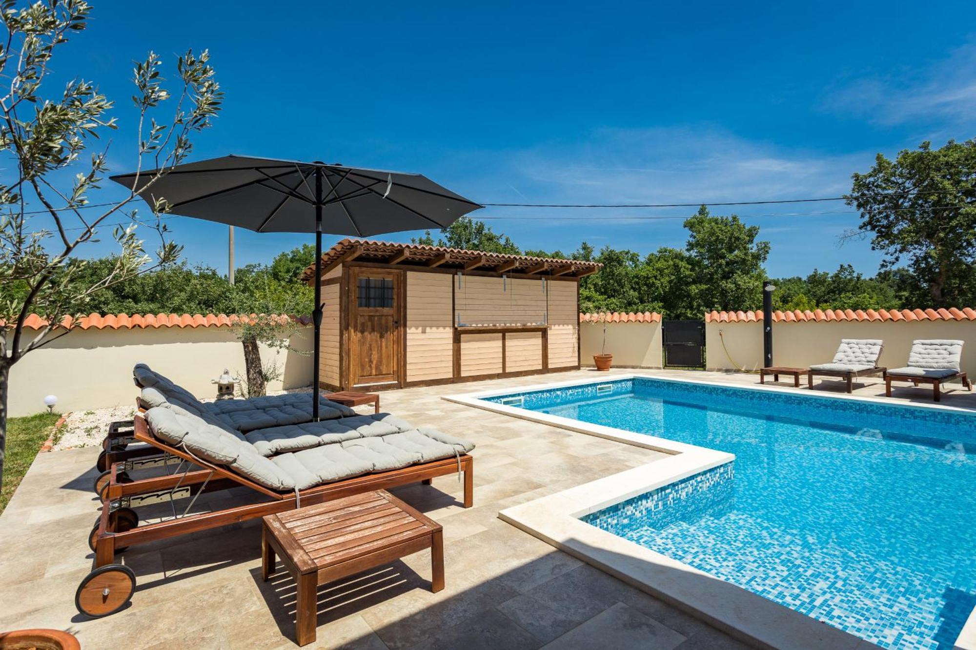 Villa Cirka In Central Istria For 14 Persons With Pool Heating & Pool Table Svetvinčenat Exterior foto